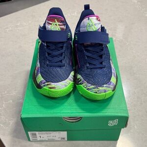 Nike Giannis Immortality 4 KC (PS) basketball youth kids shoes size 1Y